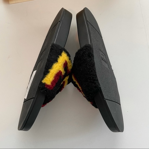 Fendi Black Shearling Vocabulary Pool Slides MENS 7 women 10 spell out logo - Picture 8 of 13